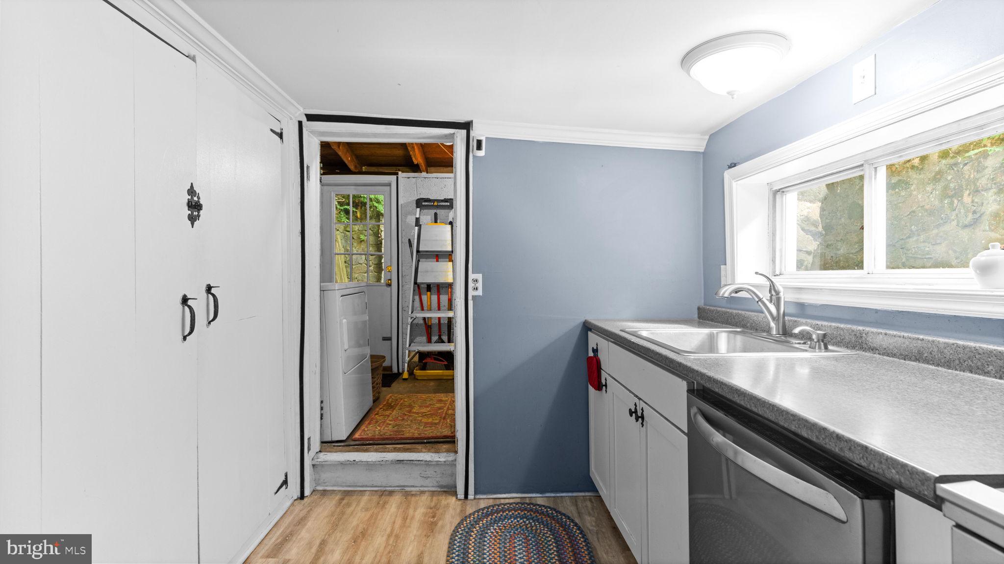 5025 Wetheredsville Road Baltimore, MD 21207 - Photo 18 of 58