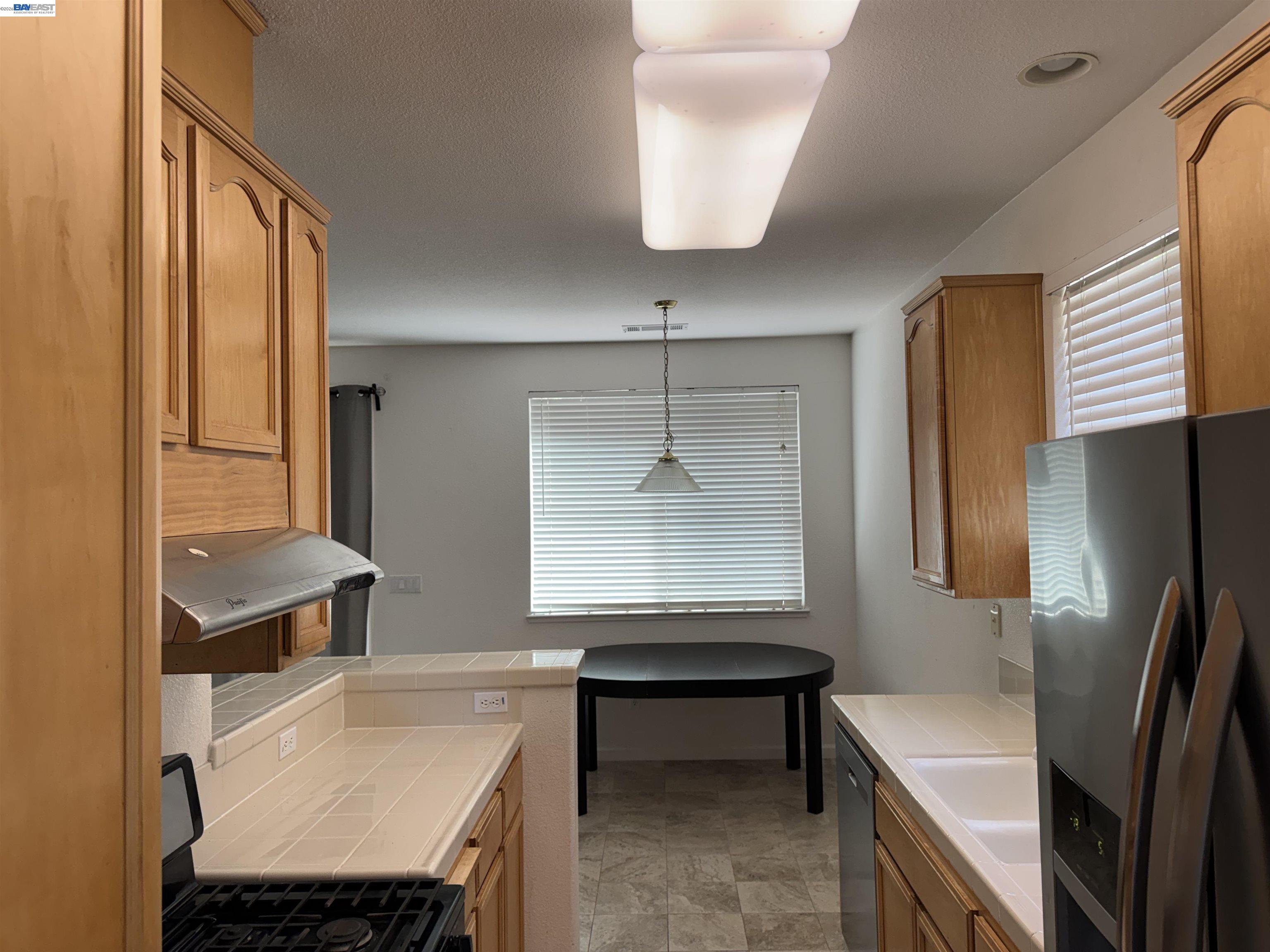 5168 Academy Road Concord, CA 94521 - Photo 6 of 12
