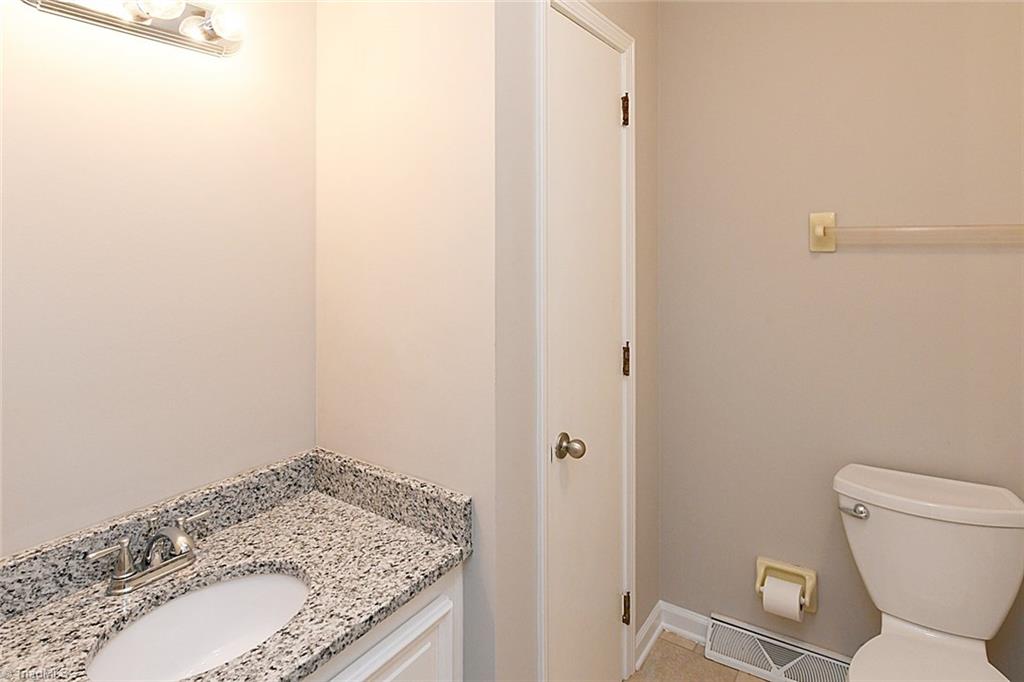 7470 Pine Trail Road Pfafftown, NC 27040 - Photo 13 of 30 Gallery Image 13