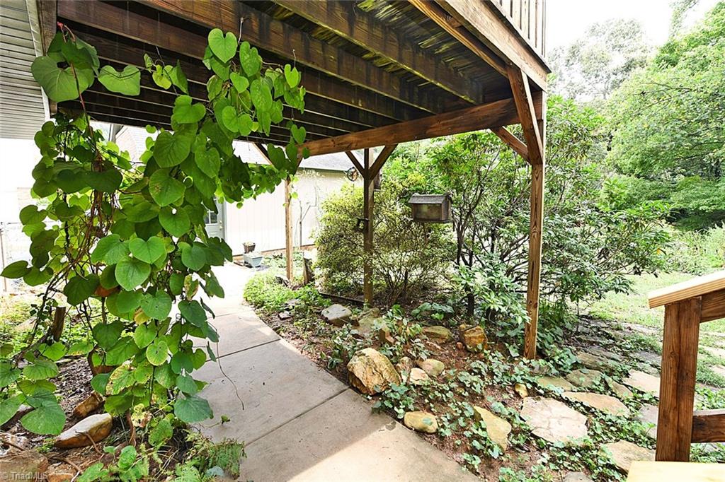 7470 Pine Trail Road Pfafftown, NC 27040 - Photo 24 of 30 Gallery Image 24