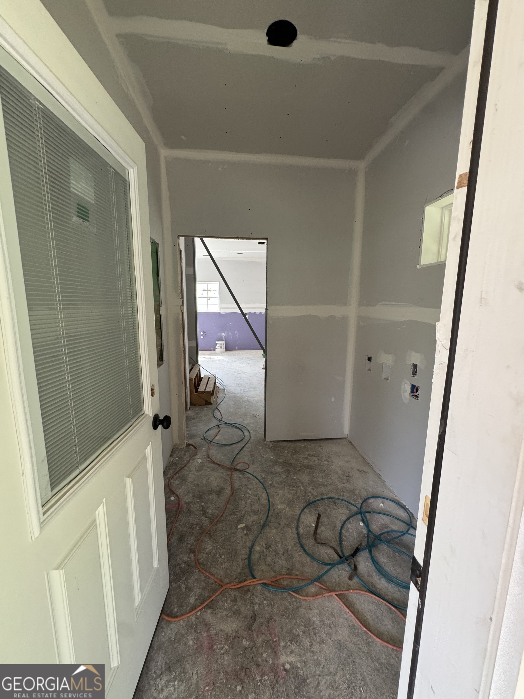 201 New Drive Claxton, GA 30417 - Photo 16 of 21 a view of a hallway