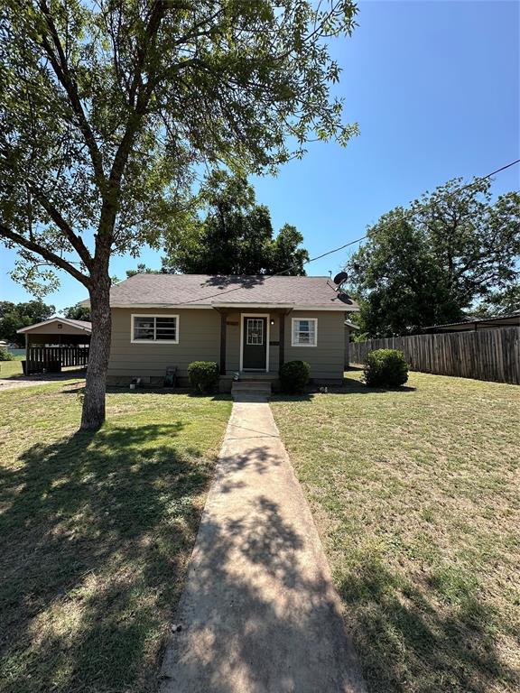 607 Fannin Street Winters, TX 79567 - Photo 1 of 19