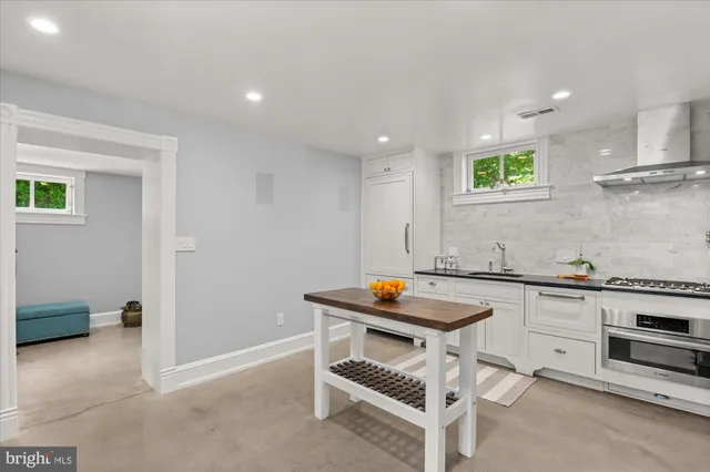 $1,369,000 | 4711 Oliver Street, Riverdale, MD 20737