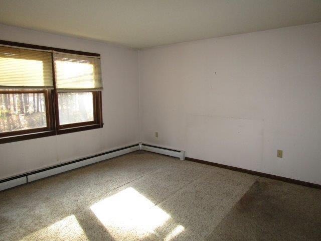 59 Tsienneto Road Derry, NH 03038 - Photo 12 of 17