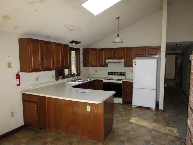 59 Tsienneto Road Derry, NH 03038 - Photo 10 of 17