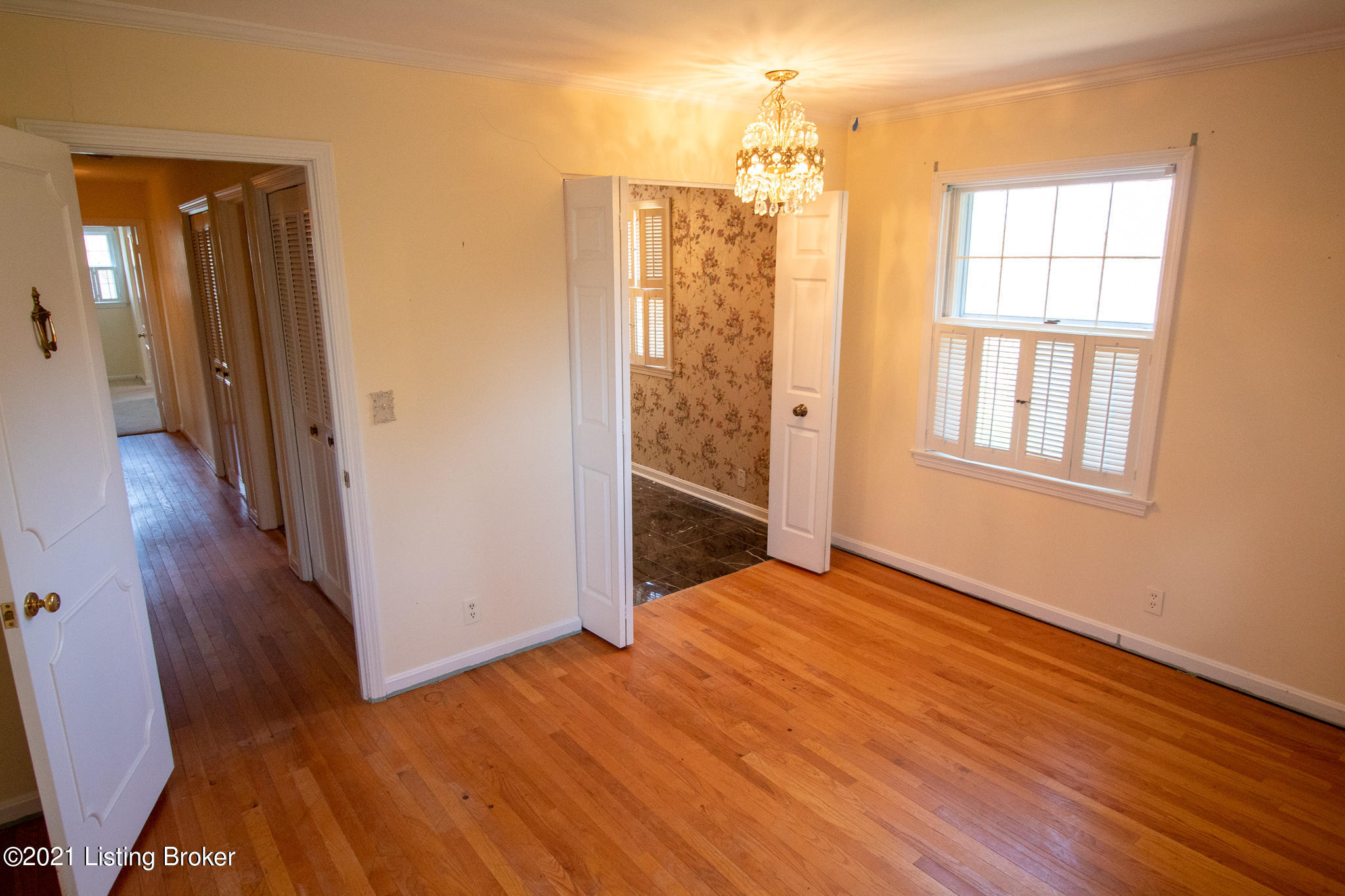 4903 Crofton Road Louisville, KY 40207 - Photo 22 of 39 052