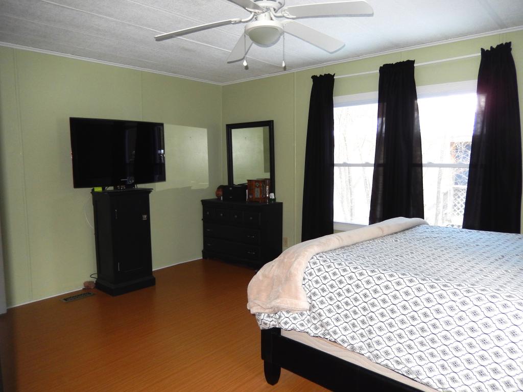 835 Middlewood Road Williston, VT 05495 - Photo 12 of 17 Gallery Image 12