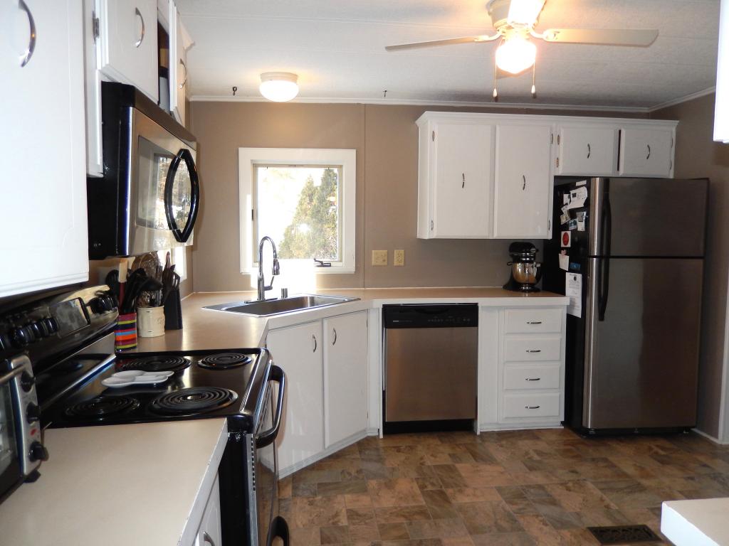 835 Middlewood Road Williston, VT 05495 - Photo 9 of 17 Gallery Image 9