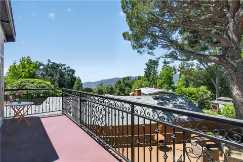$1,828,000 | 5625 Terrace Drive, La Crescenta, CA 91214