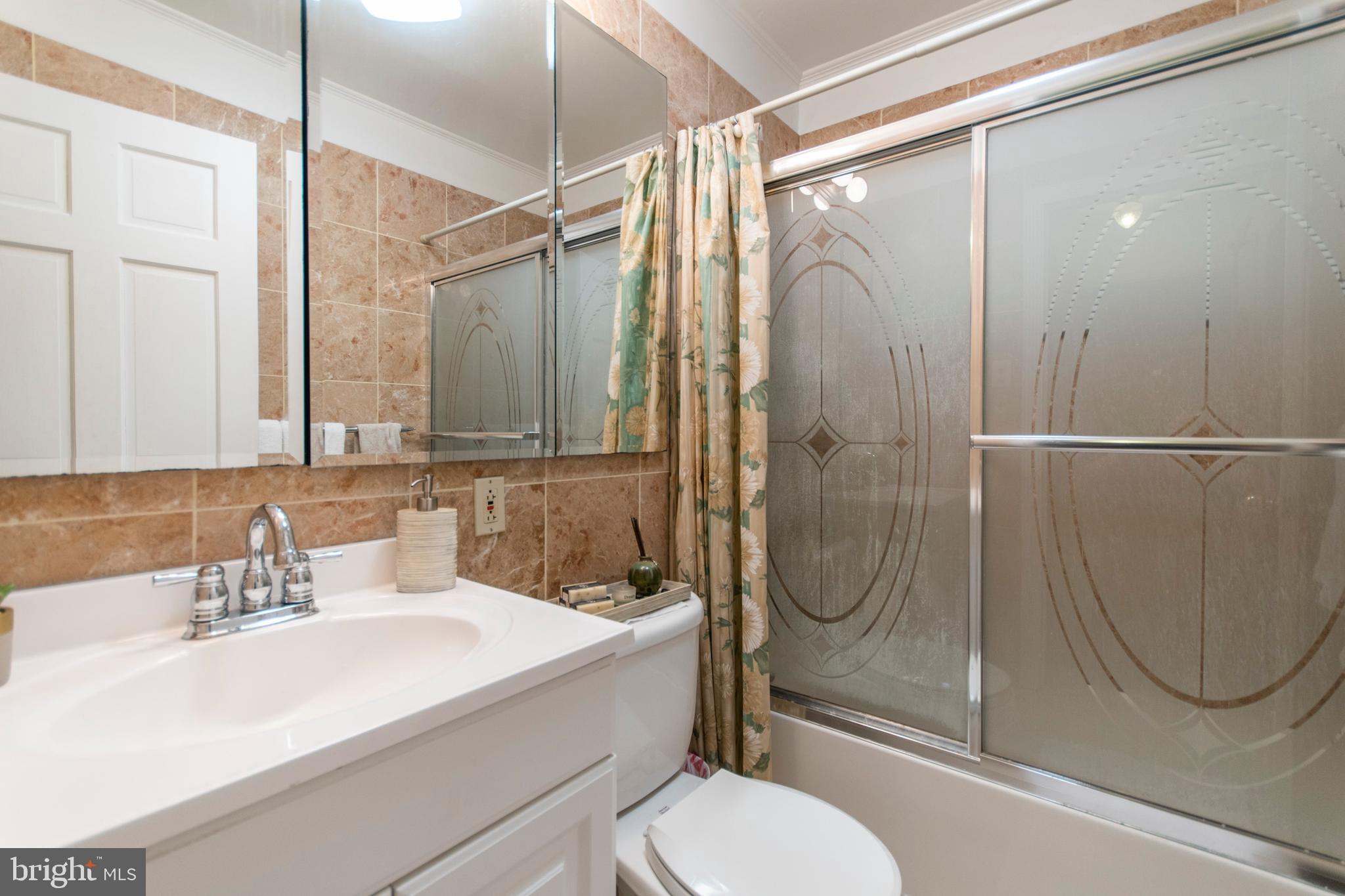 15 Peppermint Road Levittown, PA 19056 - Photo 13 of 24 Gallery Image 13