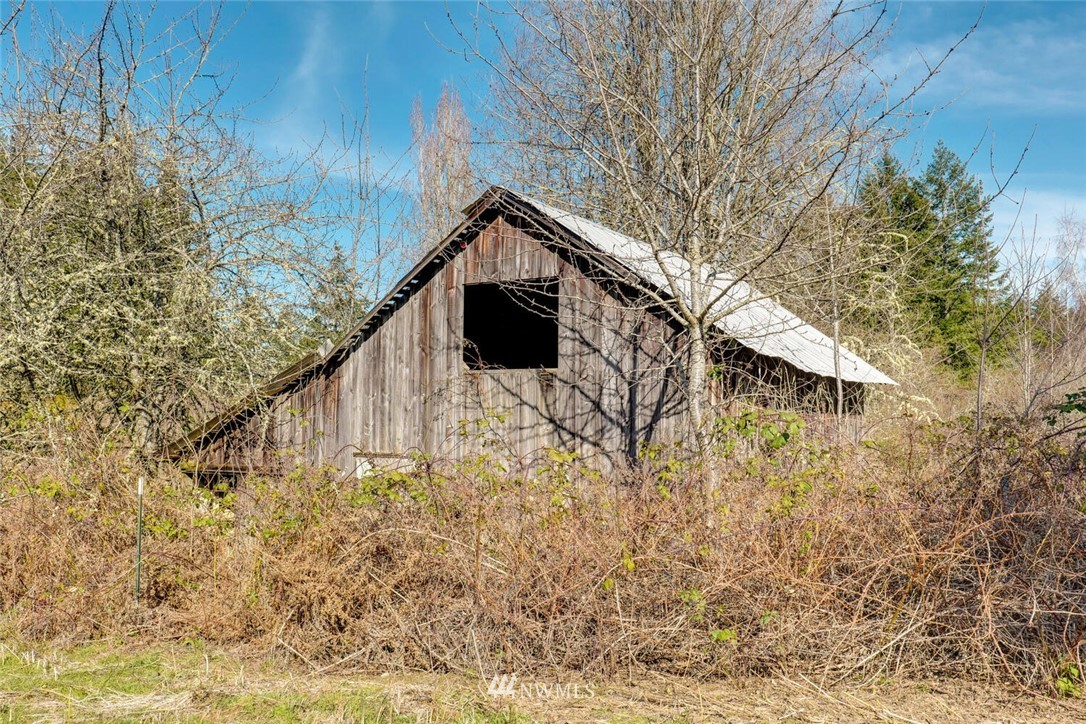 105-xx Southwest Cove Road Vashon, WA 98070 - Photo 1 of 25