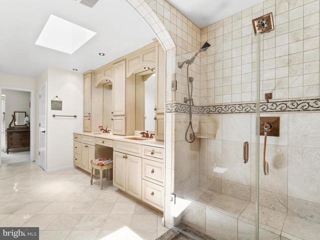 $845,000 | 1281 Auburn Grove Lane, Reston, VA 20194