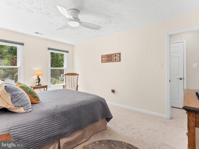 $845,000 | 1281 Auburn Grove Lane, Reston, VA 20194