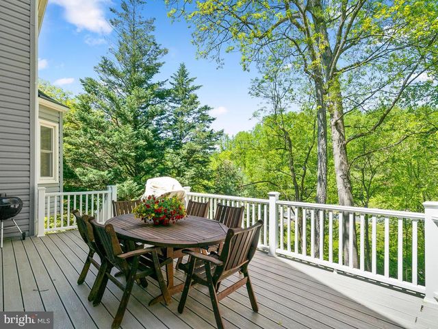 $845,000 | 1281 Auburn Grove Lane, Reston, VA 20194