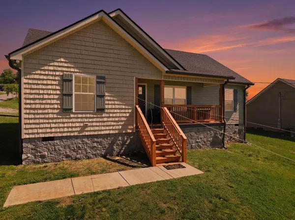 $261,000 | 112 Fairview Avenue, Cornersville, TN 37047