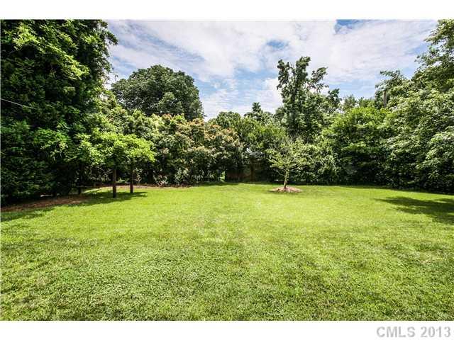 1129 South Wendover Road Charlotte, NC 28211 - Photo 15 of 16 Gallery Image 15
