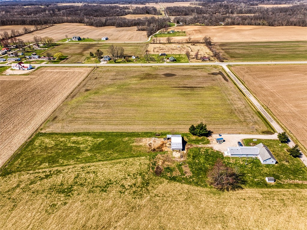 East 75th Road North Marshall, IL 62441 - Photo 6 of 10 Gallery Image 6