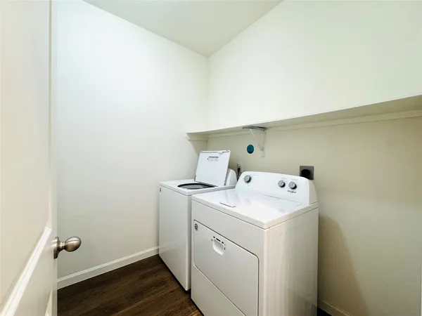 $2,300 | 1013 Pitch Pine, Brookshire, TX 77423