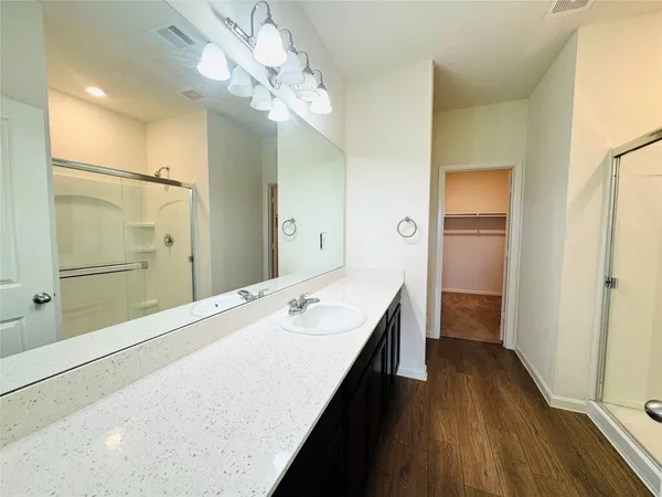 $2,300 | 1013 Pitch Pine, Brookshire, TX 77423