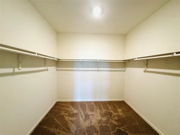 $2,300 | 1013 Pitch Pine, Brookshire, TX 77423