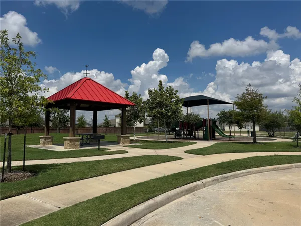 $2,300 | 1013 Pitch Pine, Brookshire, TX 77423