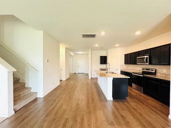 $2,300 | 1013 Pitch Pine, Brookshire, TX 77423