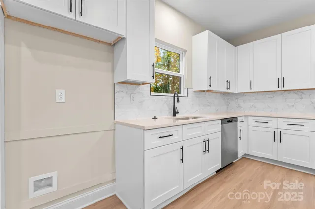 $495,000 | 8823 Dogwood Drive, Charlotte, NC 28215