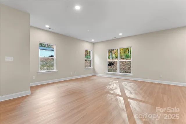 $495,000 | 8823 Dogwood Drive, Charlotte, NC 28215