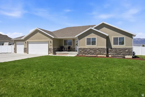 $674,700 | 664 South Saddle Road, Grantsville, UT 84029