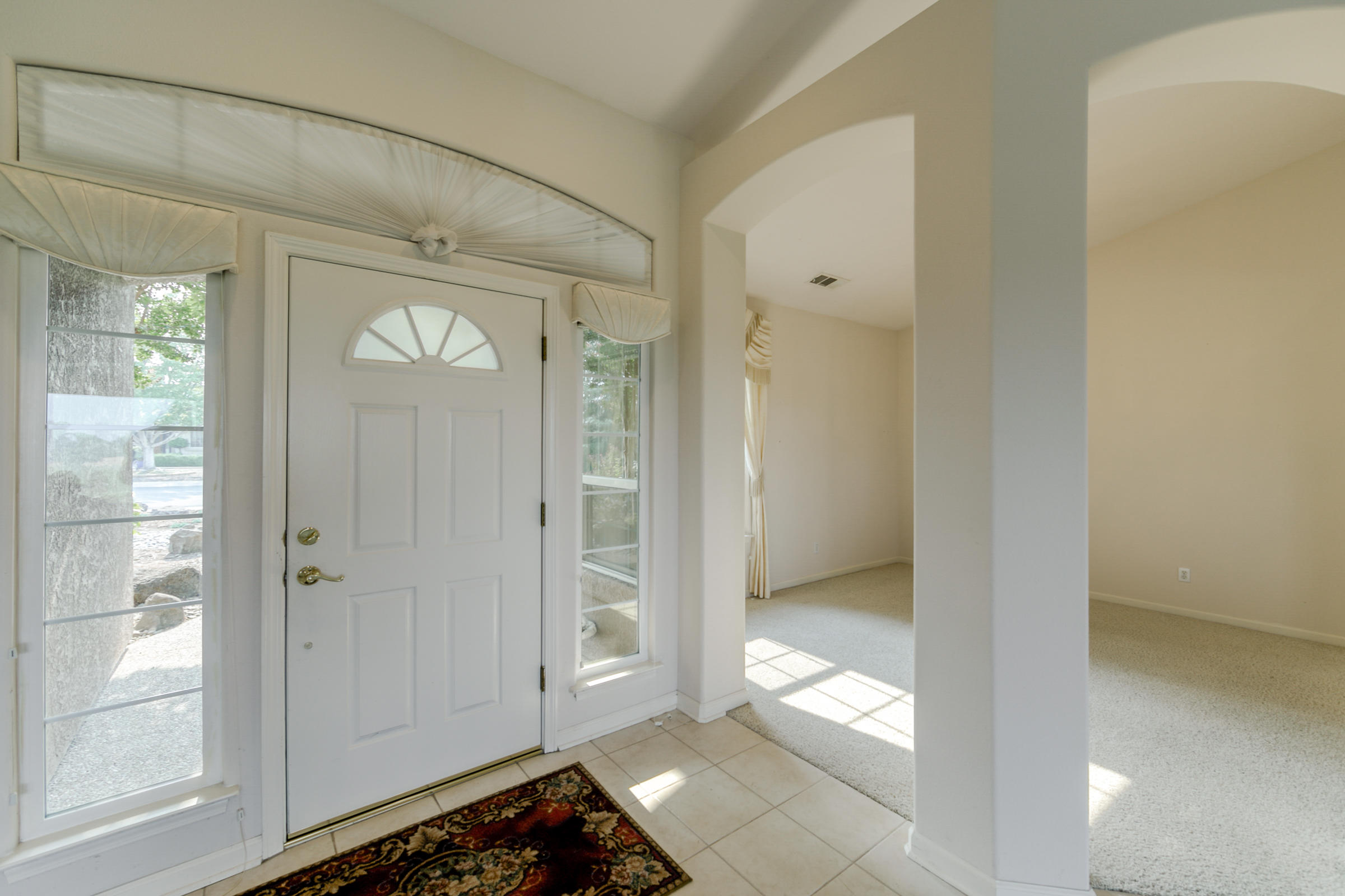 2965 Shadow Brook Lane Redding, CA 96001 - Photo 6 of 38