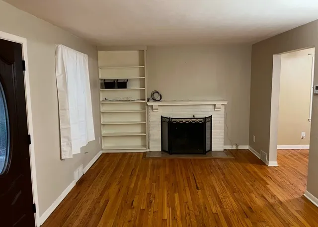 $21,600 | 1074 Vestal Avenue, Binghamton, NY 13903