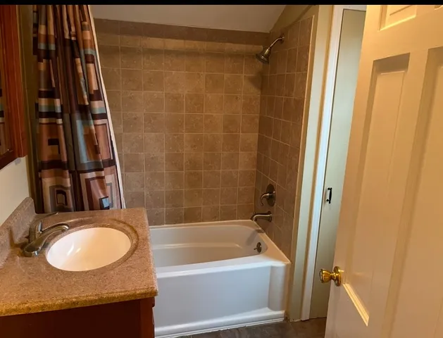 $21,600 | 1074 Vestal Avenue, Binghamton, NY 13903