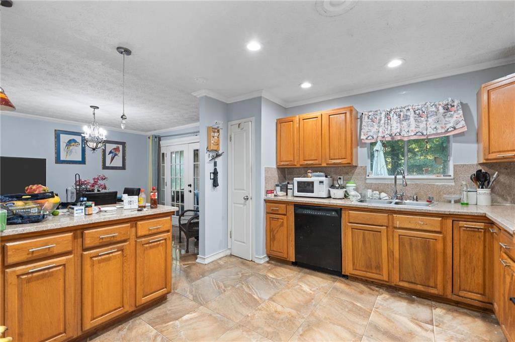 6825 Maddox Road Morrow, GA 30260 - Photo 3 of 26 Gallery Image 3