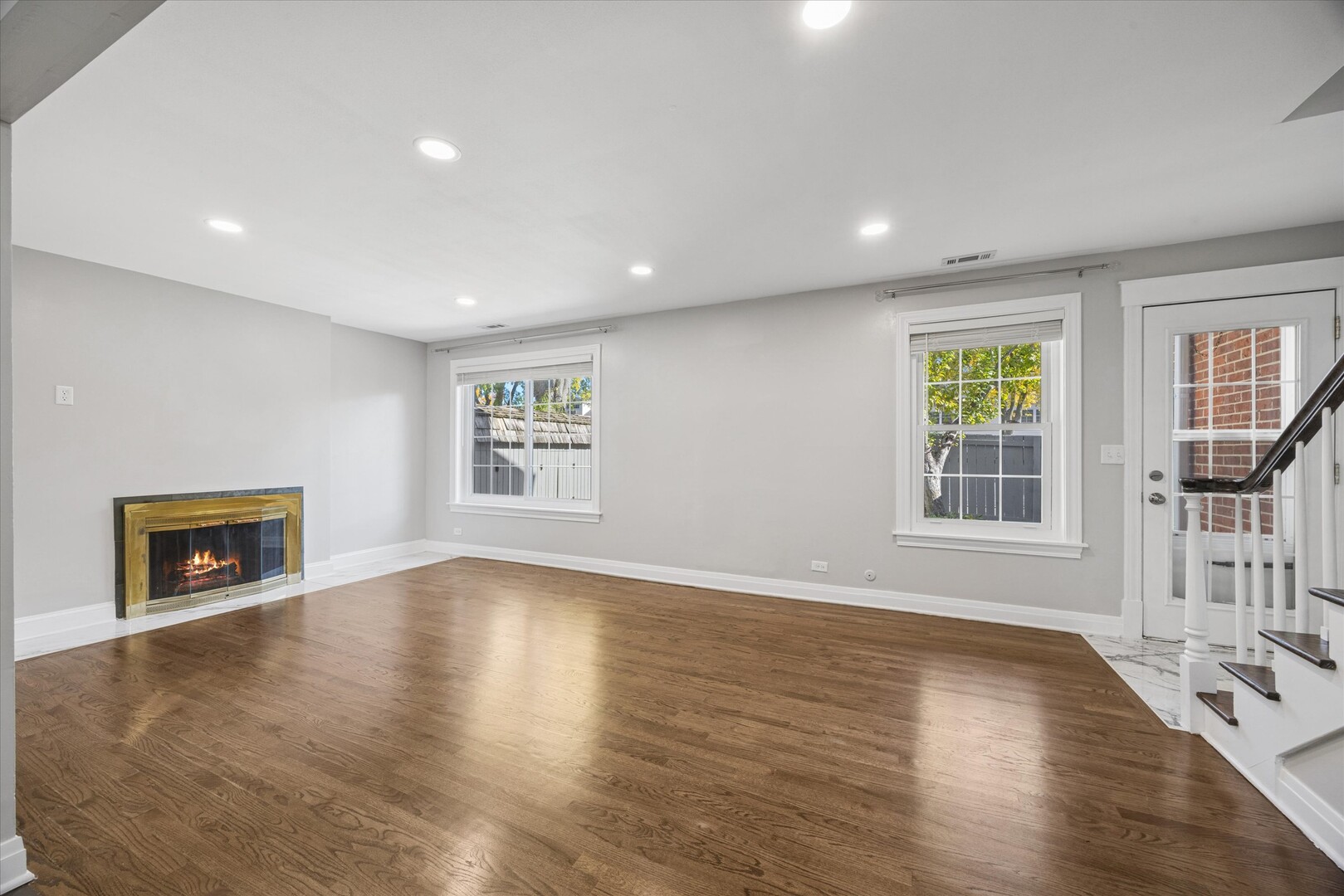 5731 Sutton Place Hinsdale, IL 60521 - Photo 7 of 18