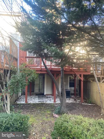 $2,900 | 6413 Knapsack Lane, Centreville, VA 20121