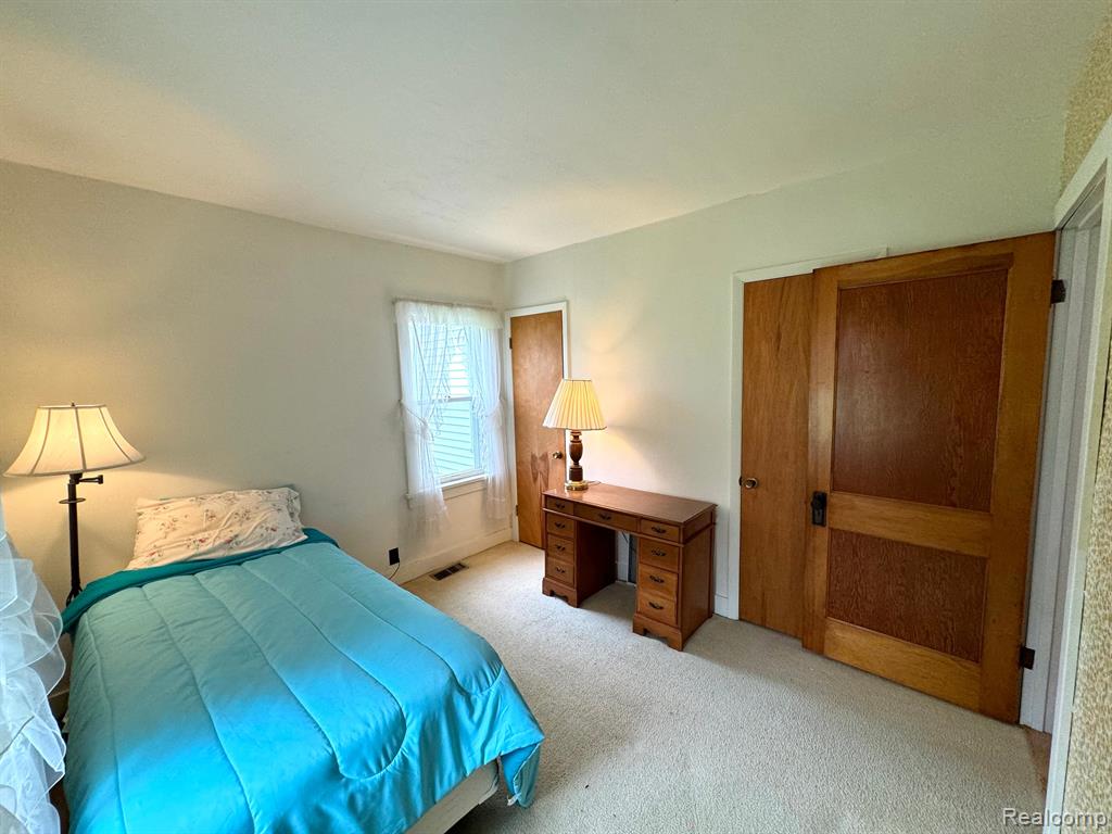 1141 South Oak Road Davison, MI 48423 - Photo 12 of 34