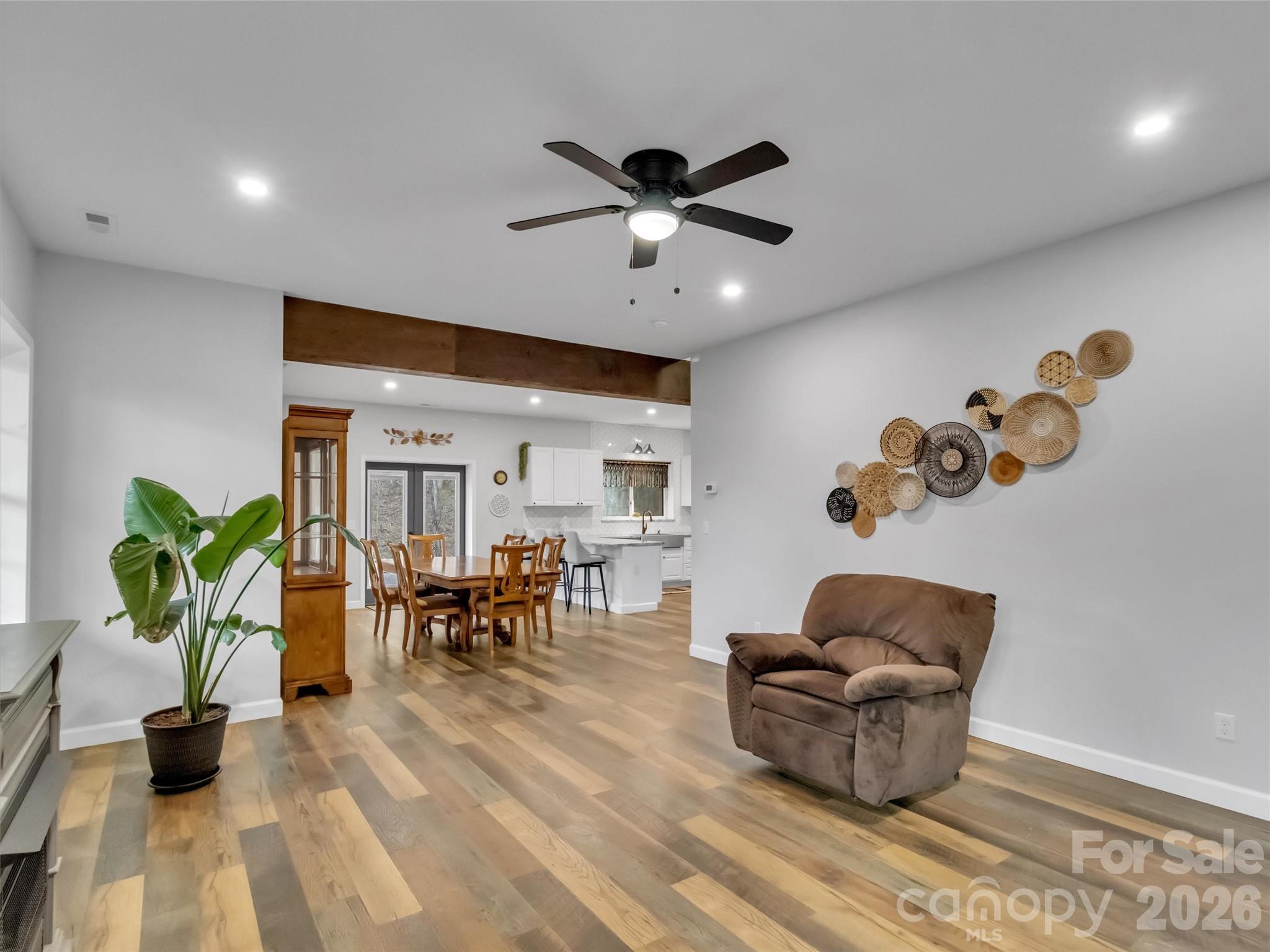 115 Fugitive Run Sylva, NC 28779 - Photo 26 of 47 a living room with furniture