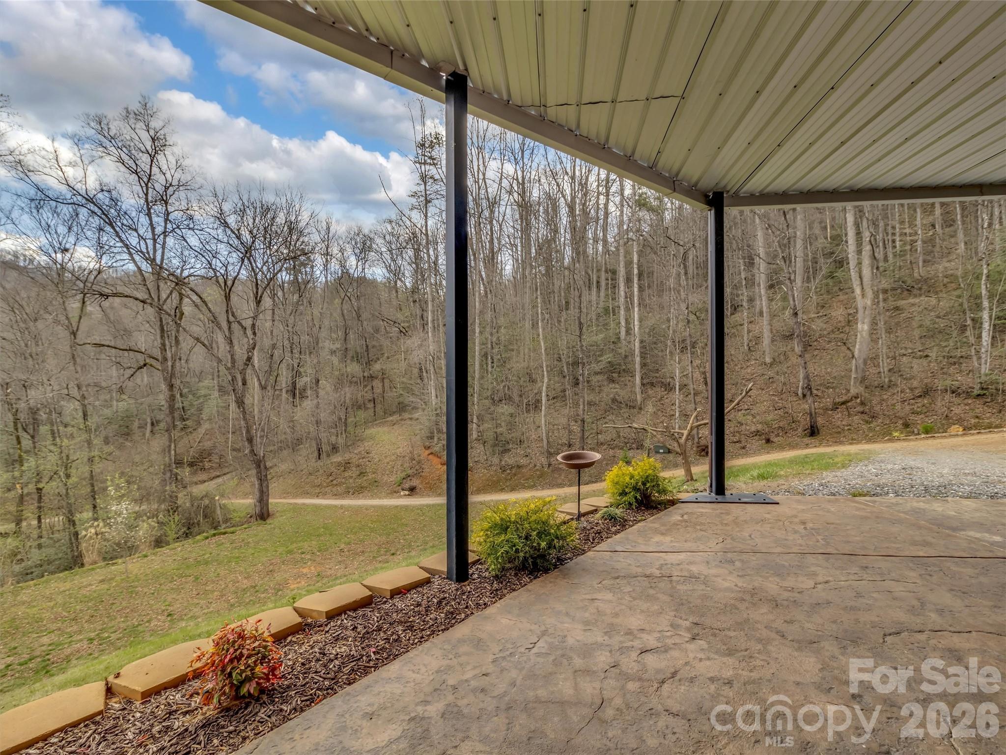 115 Fugitive Run Sylva, NC 28779 - Photo 36 of 47 a bathroom with a bathtub and shower
