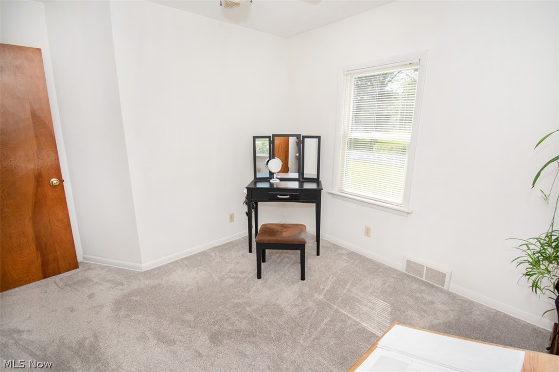 2963 Pothour Wheeler Road Hubbard, OH 44425 - Photo 12 of 28 Gallery Image 12