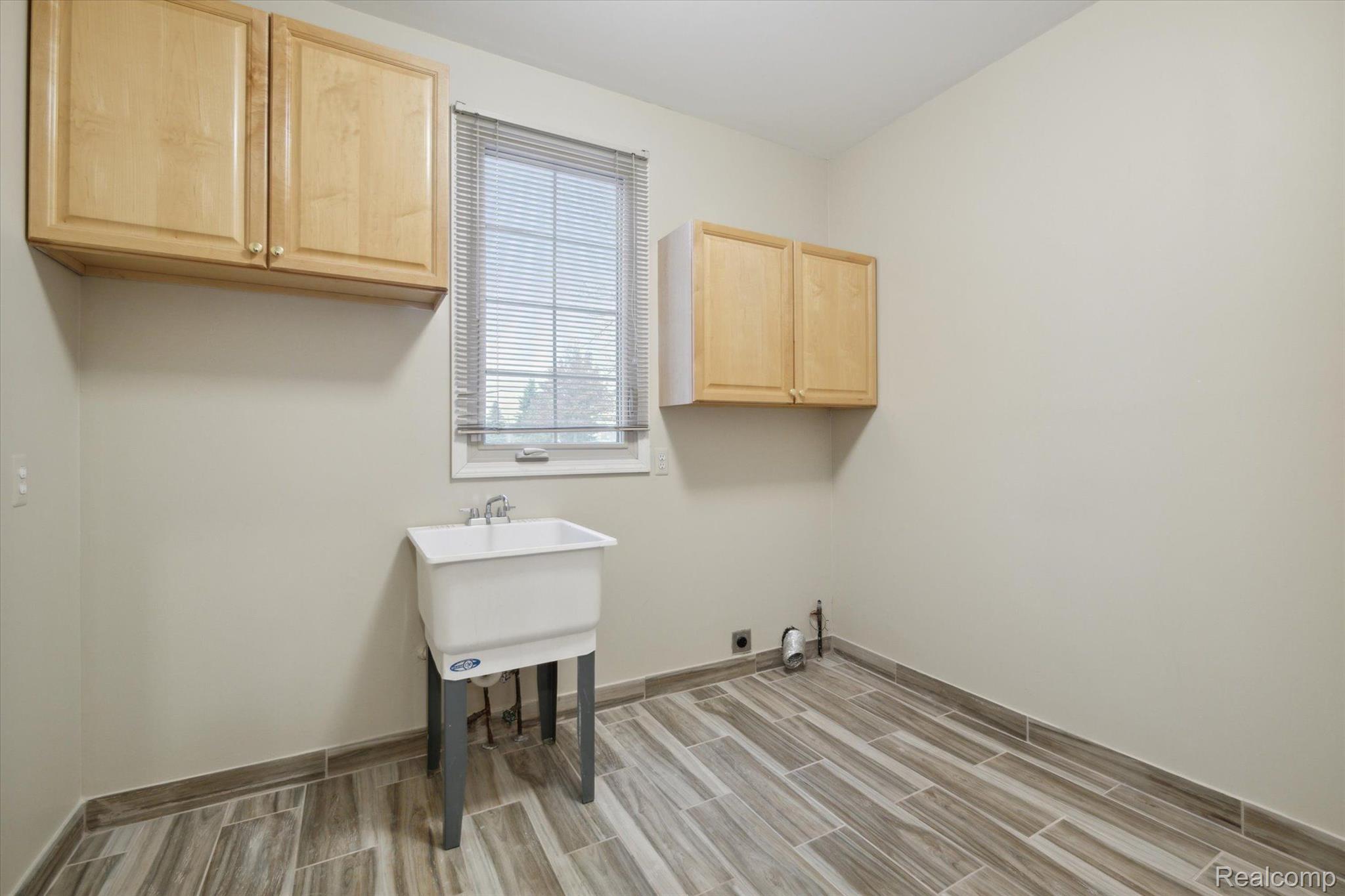 7101 Poppleton Road Canton, MI 48187 - Photo 25 of 51 Gallery Image 25