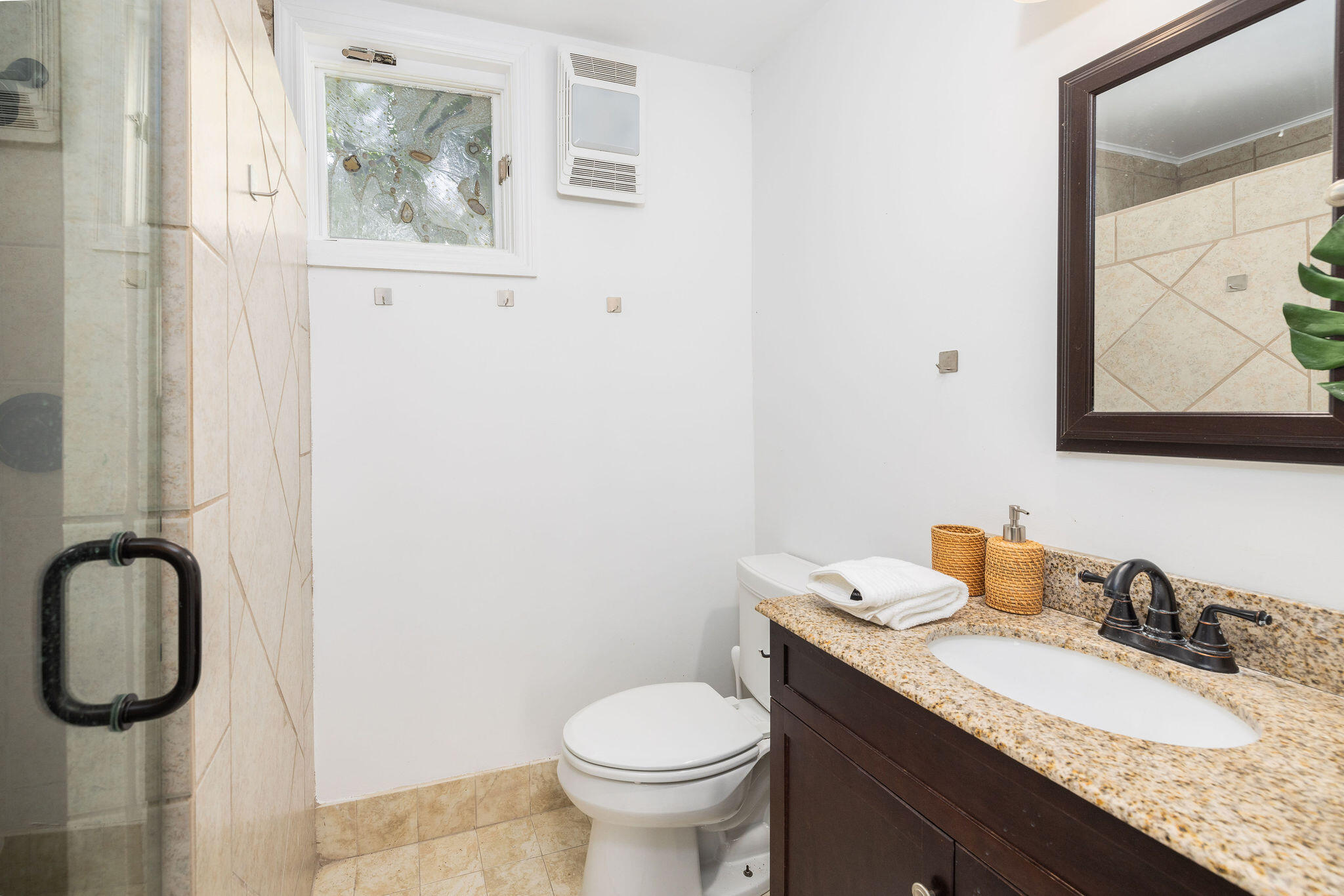 2 Canal Street Charleston, SC 29401 - Photo 20 of 35 Primary Bathroom