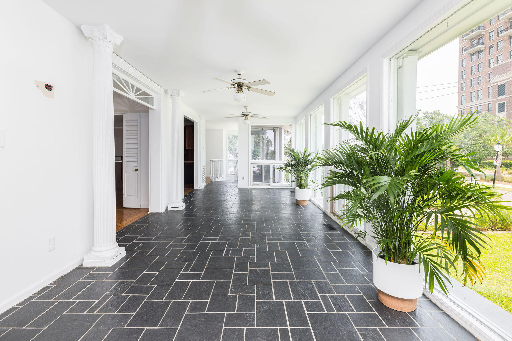 2 Canal Street Charleston, SC 29401 - Photo 7 of 35 Sun Filled Den