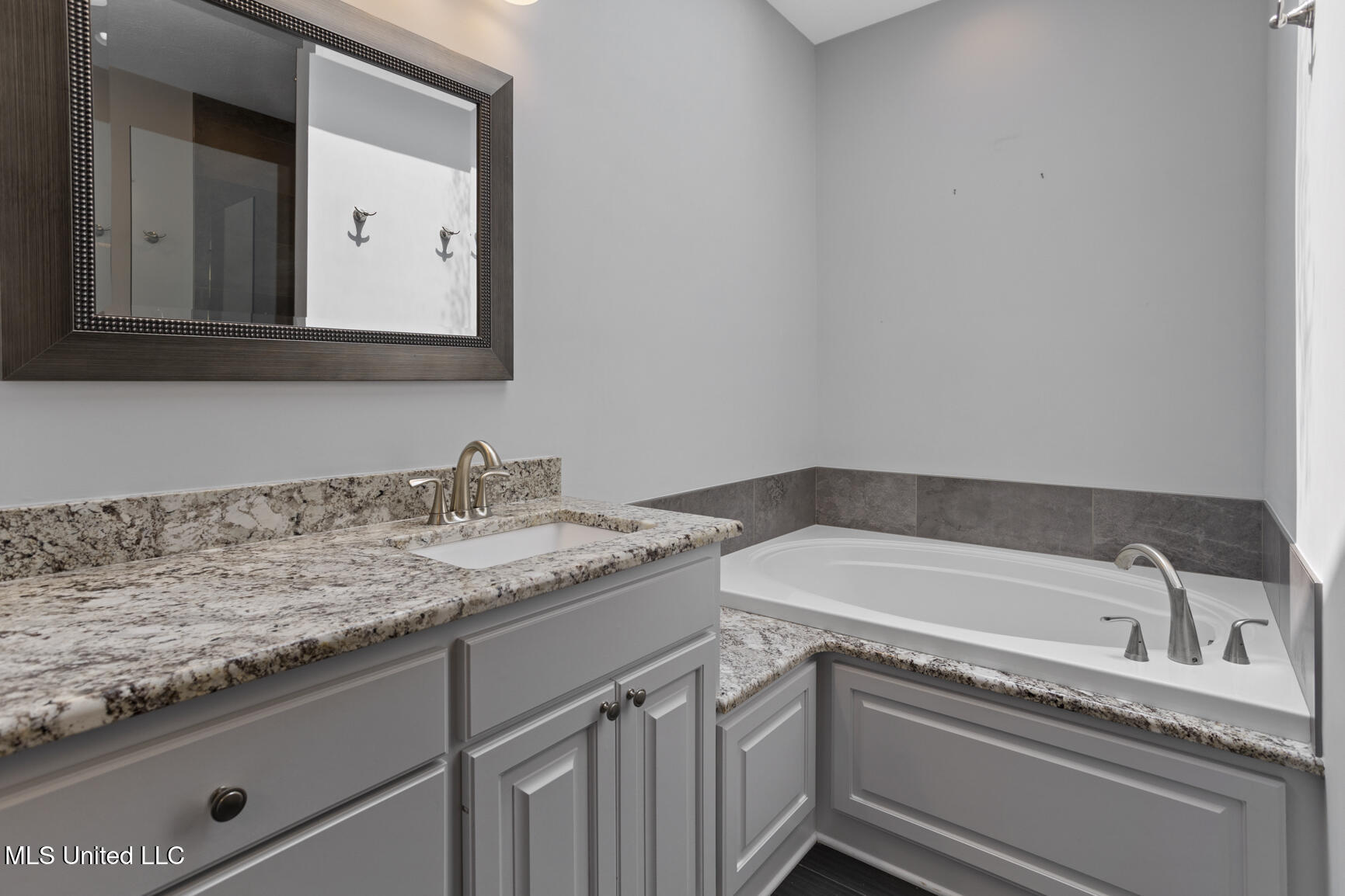 415 Spike Ridge Canton, MS 39046 - Photo 21 of 31 415 spike Ridge-19
