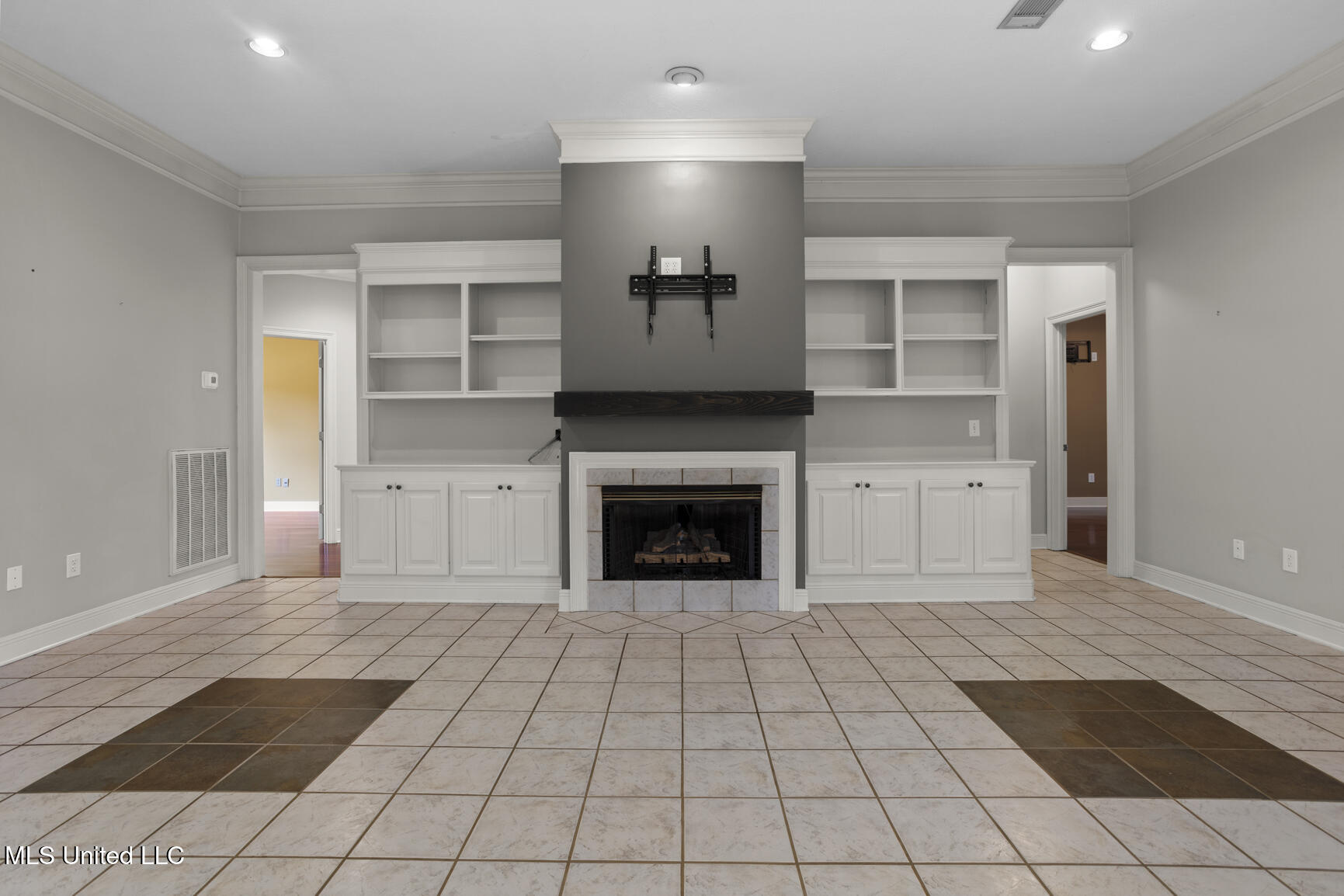 415 Spike Ridge Canton, MS 39046 - Photo 5 of 31 415 spike Ridge-14