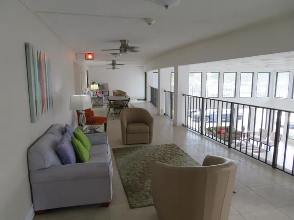 $1,450 | 9233 Southwest 8th Street, Unit 117, Boca Raton, FL 33428