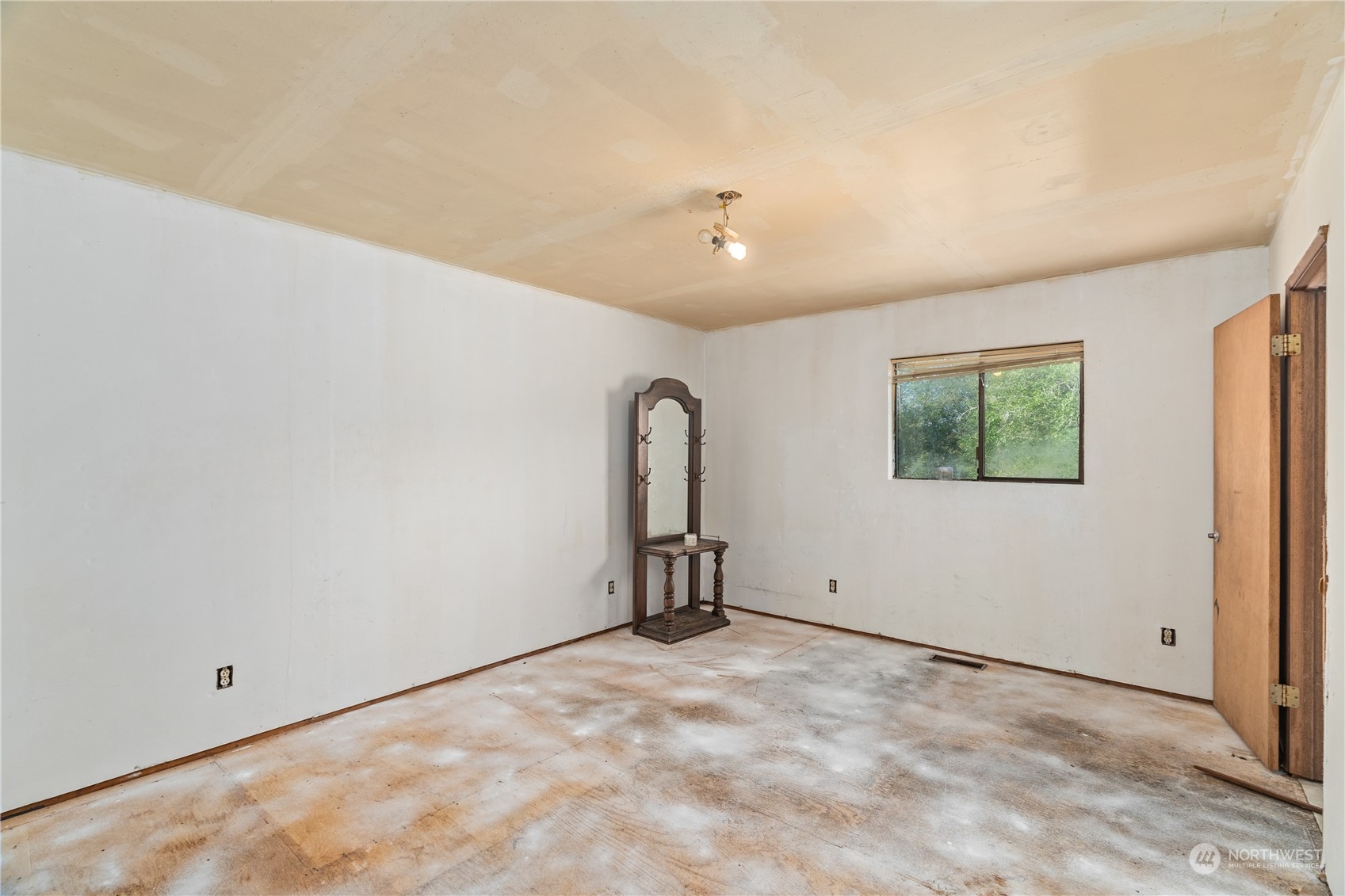 85 Burke Road Cosmopolis, WA 98537 - Photo 11 of 21 Gallery Image 11