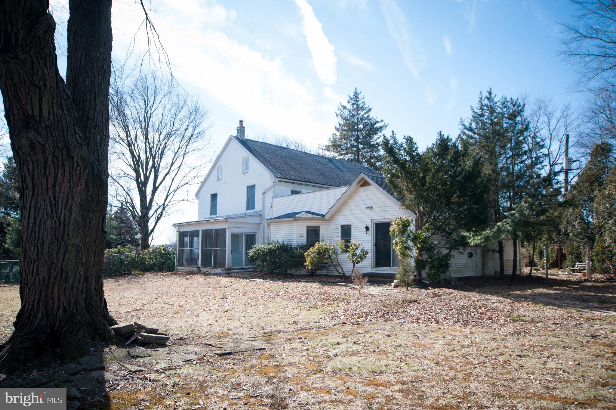 219 Devon Road Fairless Hills, PA 19030 - Photo 3 of 5 Back of Home