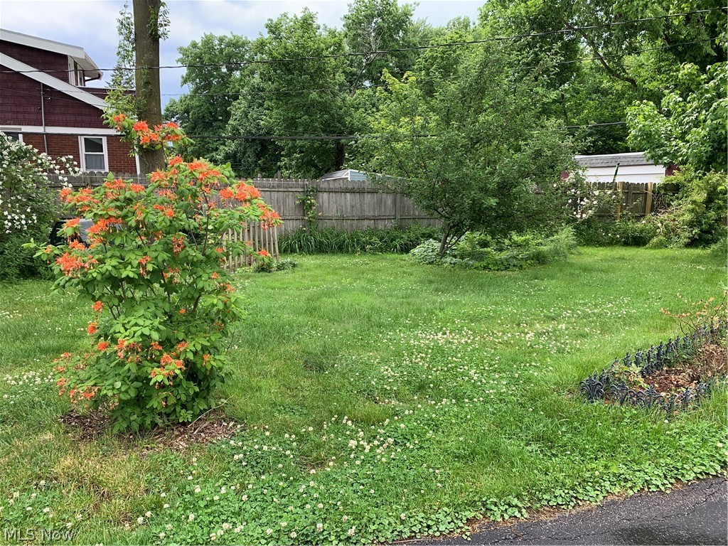 3181 Corydon Road Cleveland, OH 44118 - Photo 13 of 14