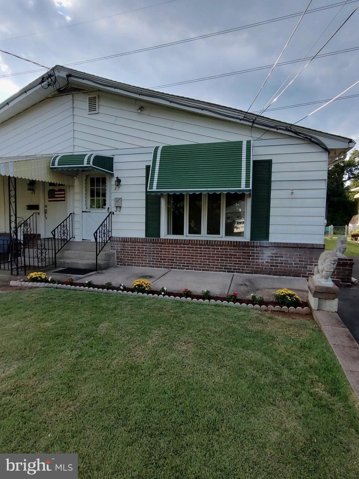 27 West Rodgers Street Ridley Park, PA 19078 - Photo 1 of 31 Gallery Image 1