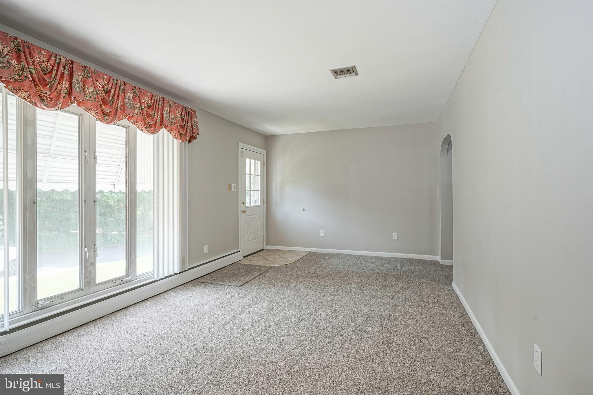 27 West Rodgers Street Ridley Park, PA 19078 - Photo 5 of 31 Gallery Image 5